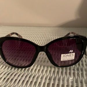 Jones sunglasses NWT
